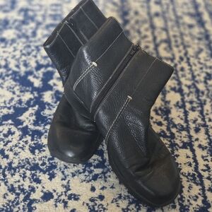 Scout Black Leather Heeled Boots